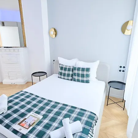 Champs Elysees!montaigne, New Luxurious 6pers Flat 아파트 *