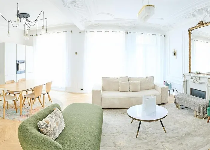 Апартаменты Champs Elysees!montaigne, New Luxurious 6pers Flat *