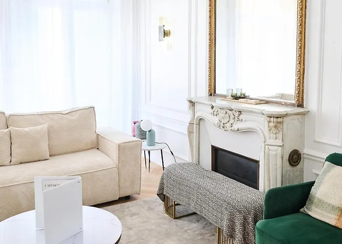 Апартаменты Champs Elysees!montaigne, New Luxurious 6pers Flat *