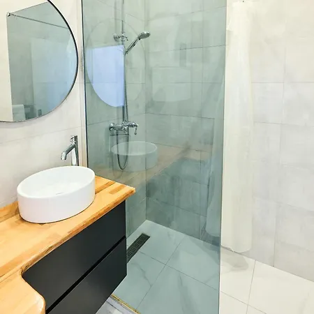 Champs Elysées!montaigne, New Luxurious 6pers Flat